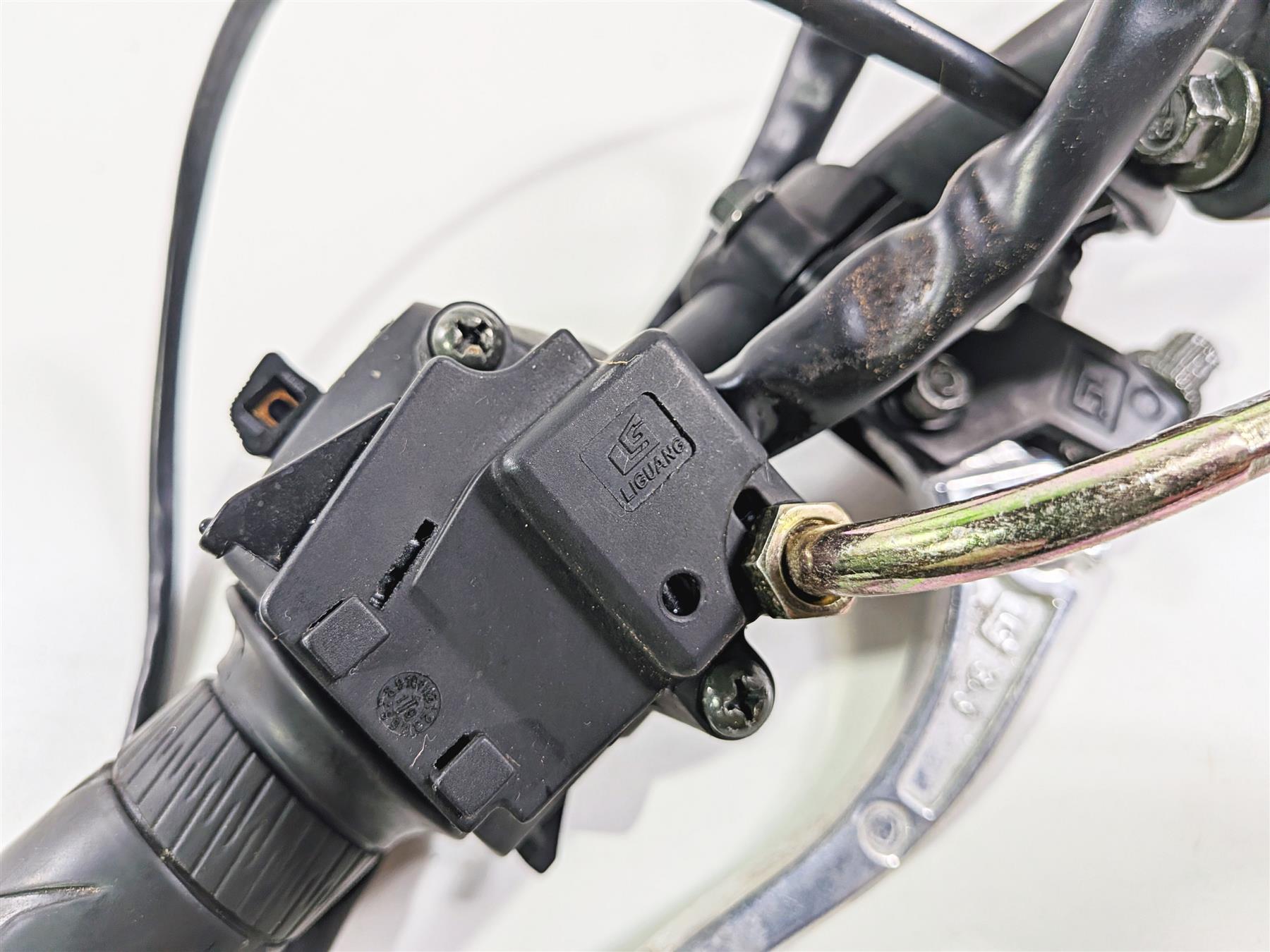 2023 Vitacci GTT 250 Left Right Handle Bar Control Switch Throttle Grip Set {{ shop.shopifyCountryName }} - Mototech271
