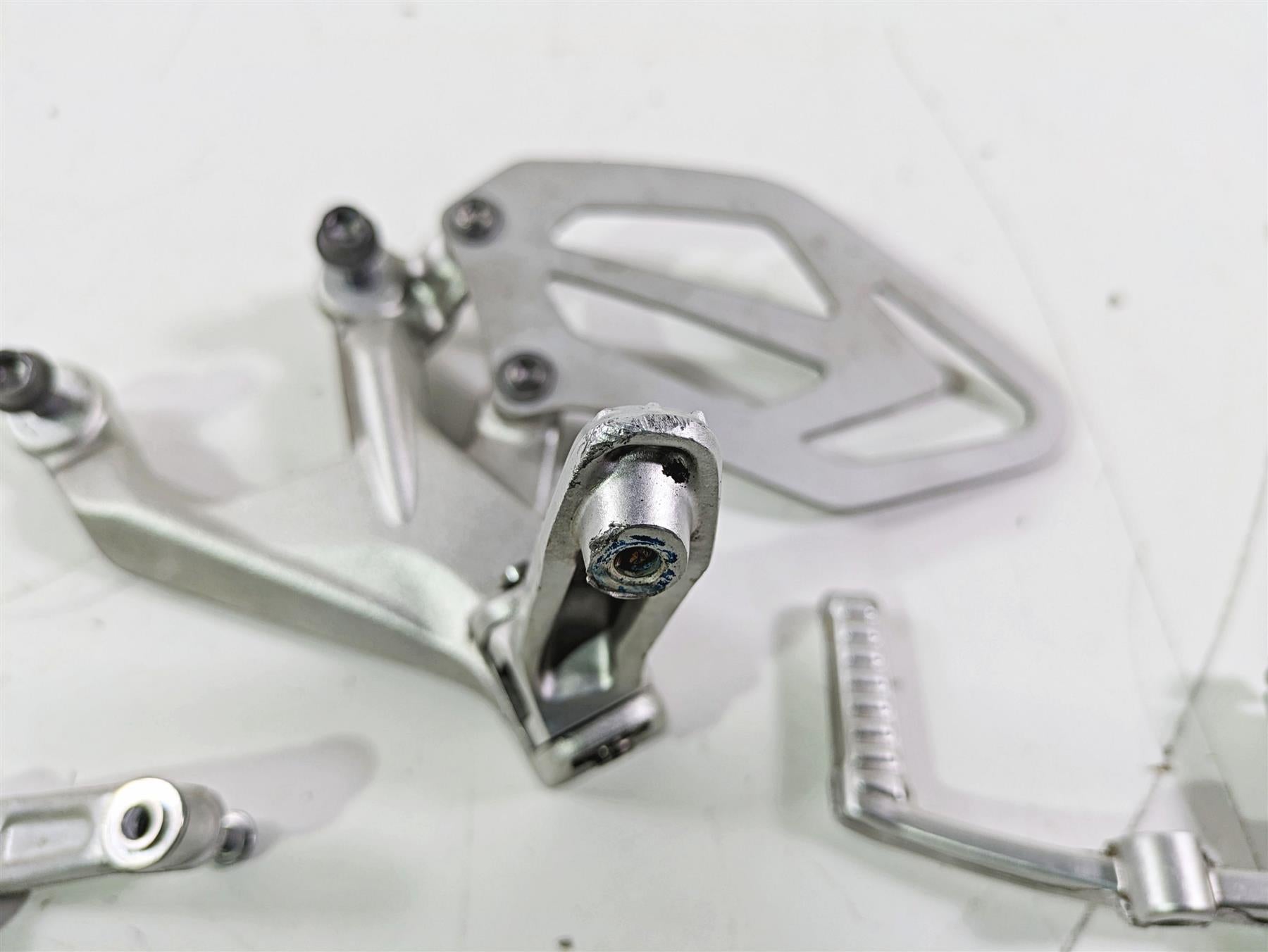 2017 BMW S1000RR K46 Left Foot Peg Set & Shifter Parts 46717728307 {{ shop.shopifyCountryName }} - Mototech271