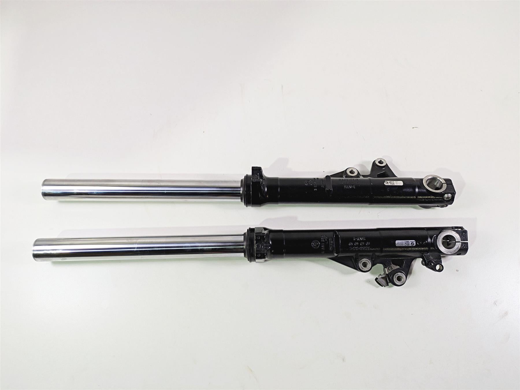 2022 BMW RnineT Pure K22 Straight Front Fork Leg Set 31428558475 31428558476 {{ shop.shopifyCountryName }} - Mototech271