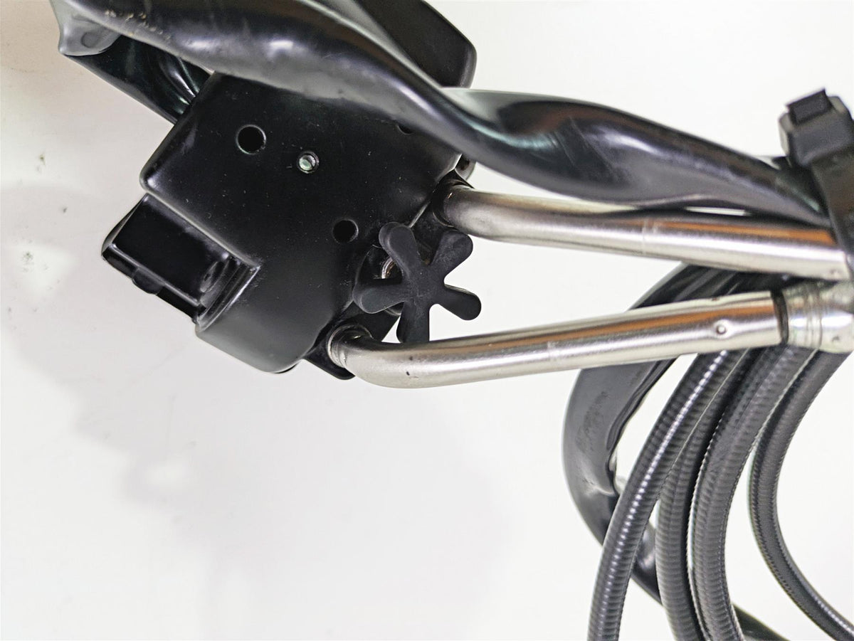 2009 Harley XR1200 Sportster Right Hand Control Switch Throttle -Read 71684-06A {{ shop.shopifyCountryName }} - Mototech271