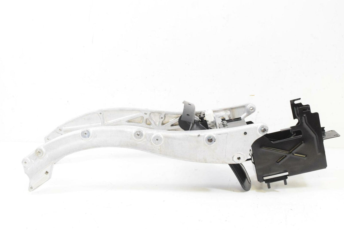 2018 Indian Roadmaster Subframe Sub Frame Battery Tray 1019138 1024783 {{ shop.shopifyCountryName }} - Mototech271