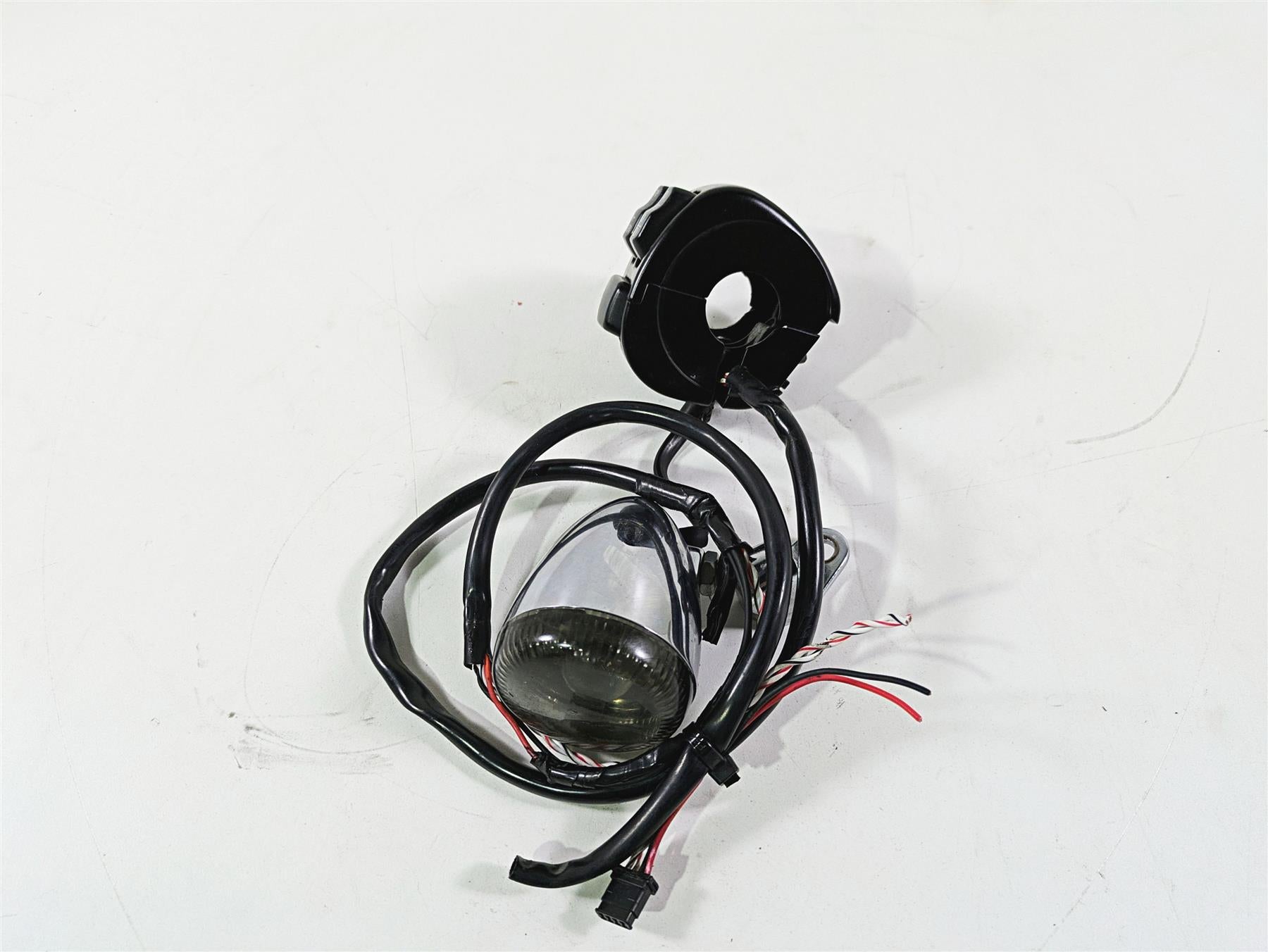 2014 Harley FXDL Dyna Low Rider Left Hand Control Switch Blinker - Read 72945-12 {{ shop.shopifyCountryName }} - Mototech271