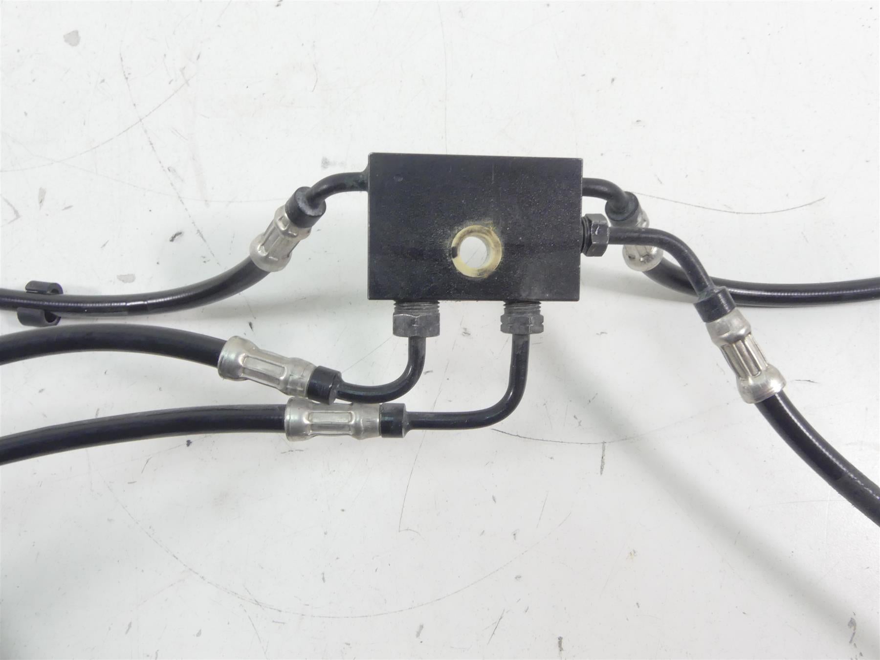 2020 Harley XL1200 CX Sportster Roadster Front Abs Brake Dual Line Set 41800154 {{ shop.shopifyCountryName }} - Mototech271