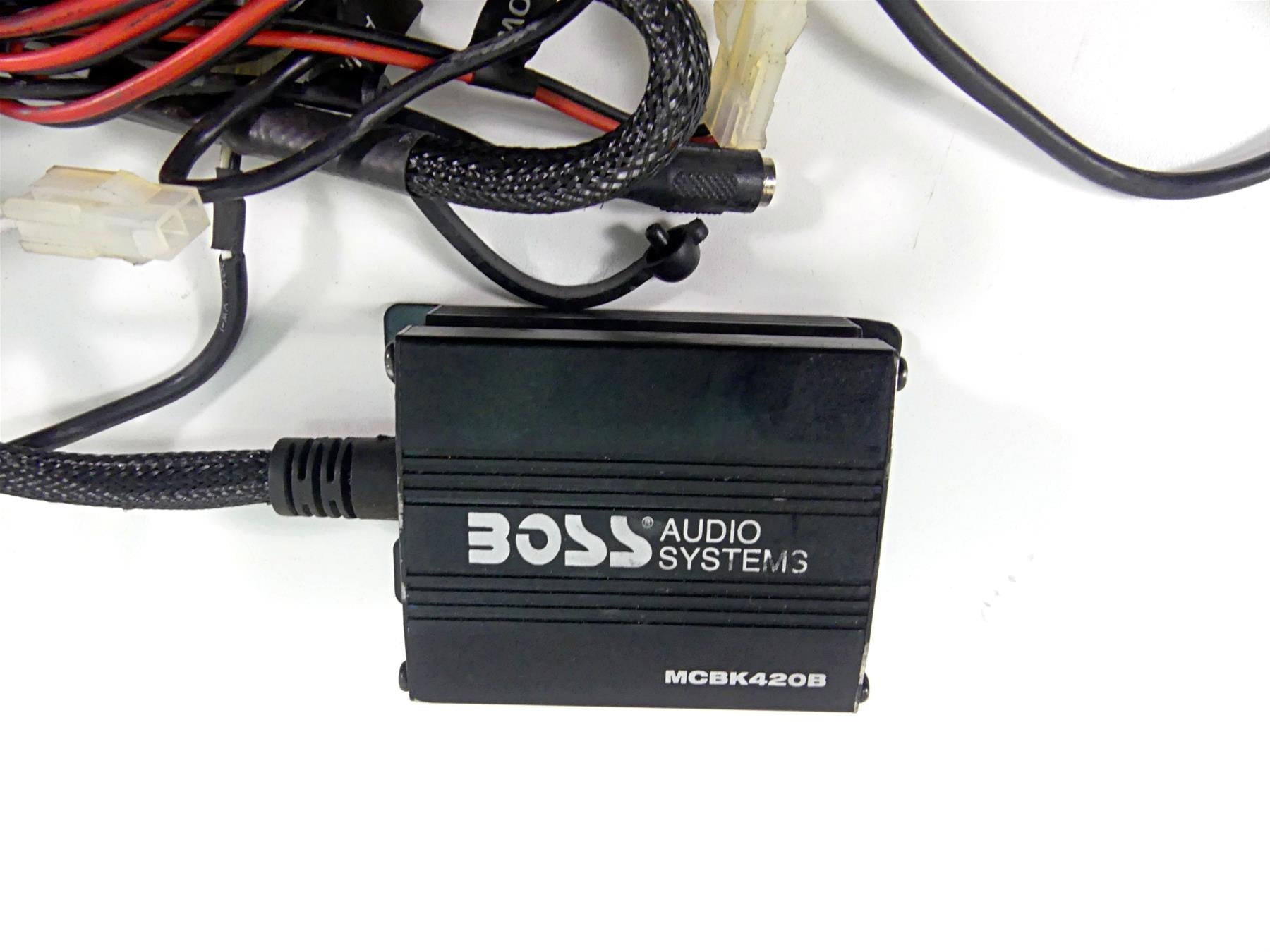 2014 Harley VRSCF Muscle V-Rod Boss Audio 600W Bluetooth Sound System MCBK420B {{ shop.shopifyCountryName }} - Mototech271