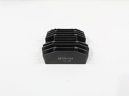 2008 Yamaha YZF R1 RN19 Oem Rectifier Voltage Regulator 1D7-81960-00-00 FH012AA {{ shop.shopifyCountryName }} - Mototech271