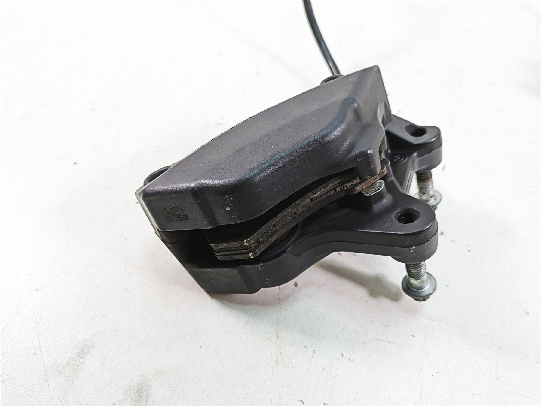 2010 Harley Touring FLHTCU Electra Glide Brembo Front Brake Caliper Set 43027-08 {{ shop.shopifyCountryName }} - Mototech271