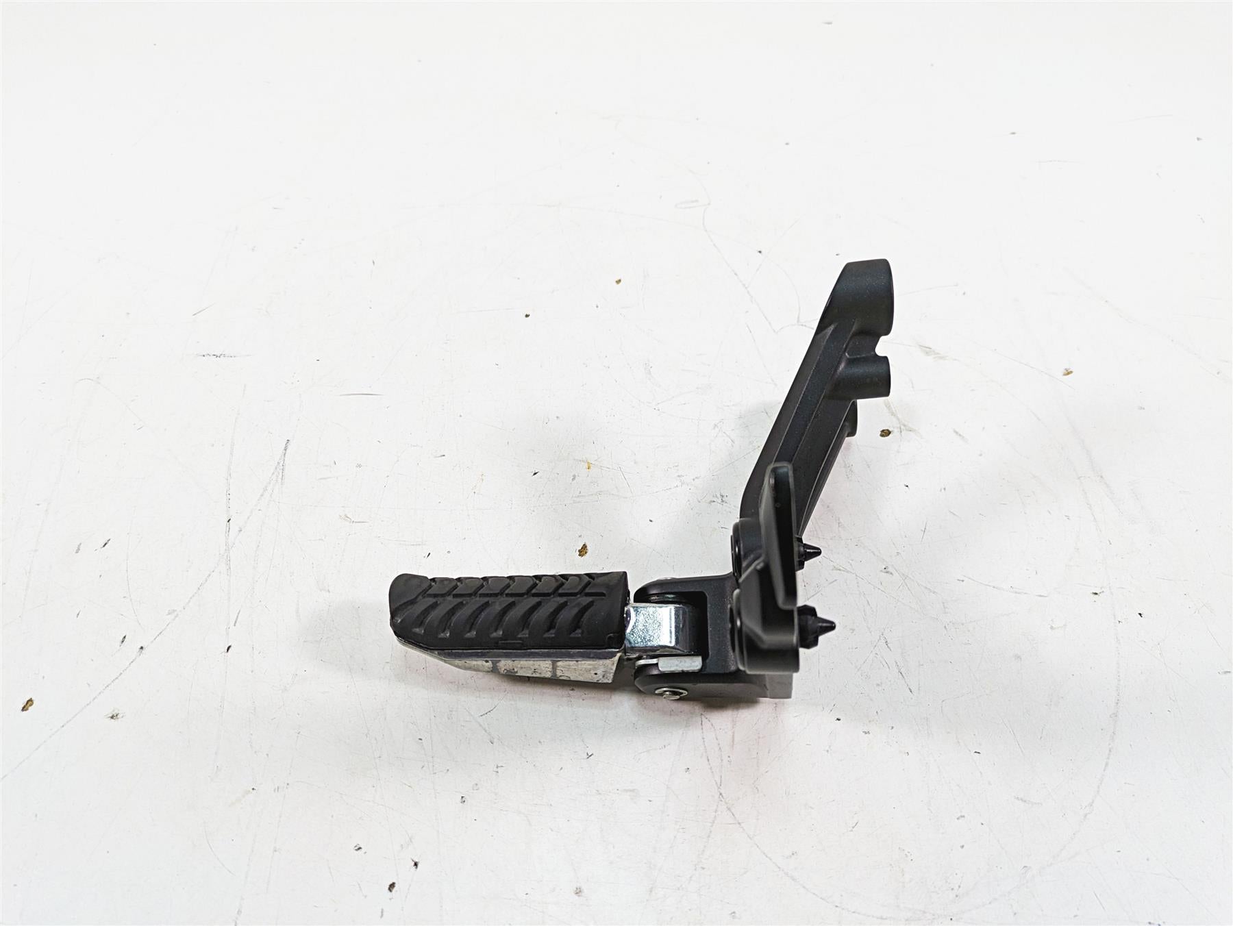 2018 Kawasaki ZX1002 Ninja H2 SX Left Passenger Foot Peg & Mount 35063-1420-46R {{ shop.shopifyCountryName }} - Mototech271