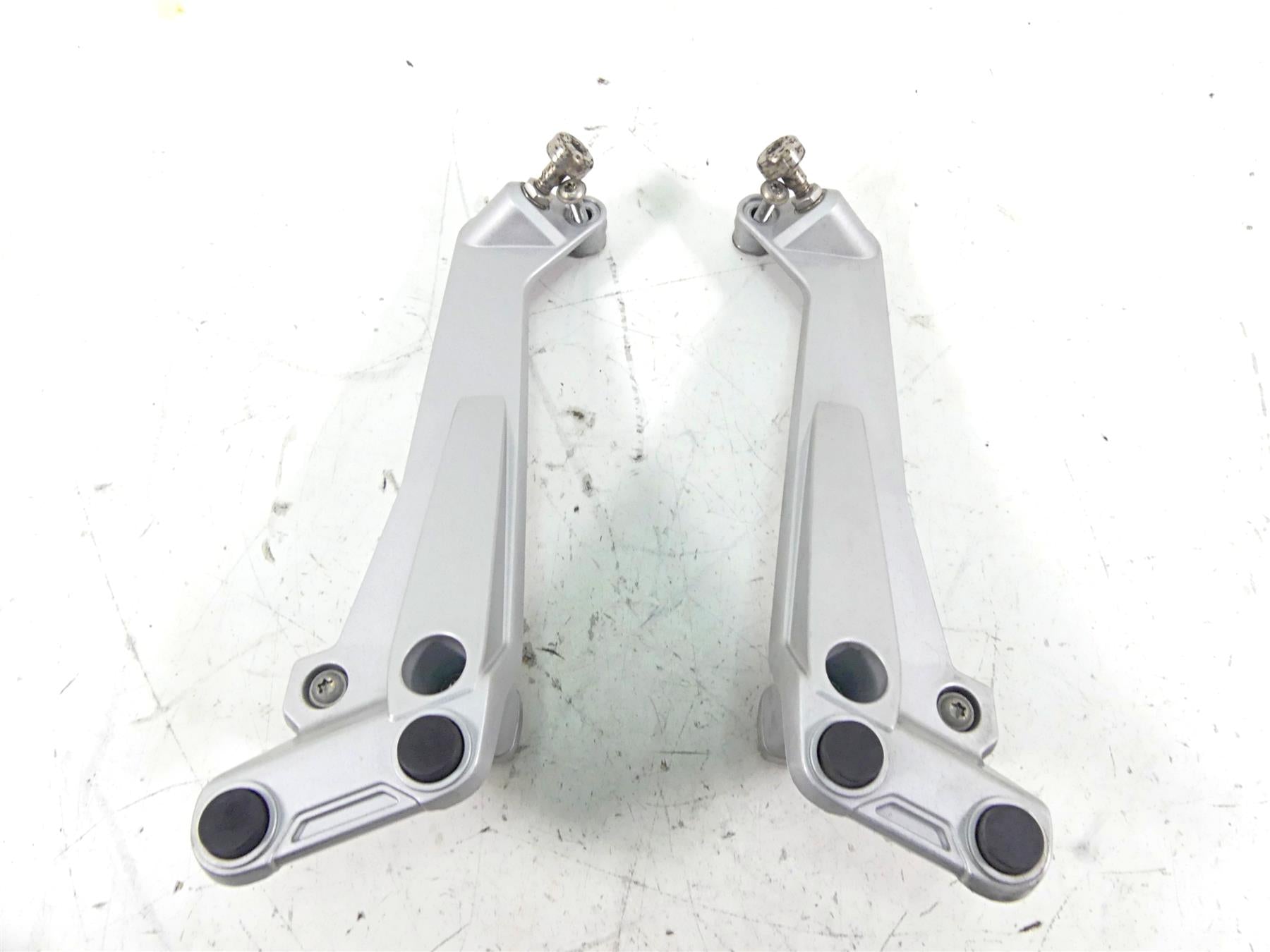 2009 BMW R1200 GS K25 Saddlebag Mount Case Holder Set 46547695986 {{ shop.shopifyCountryName }} - Mototech271