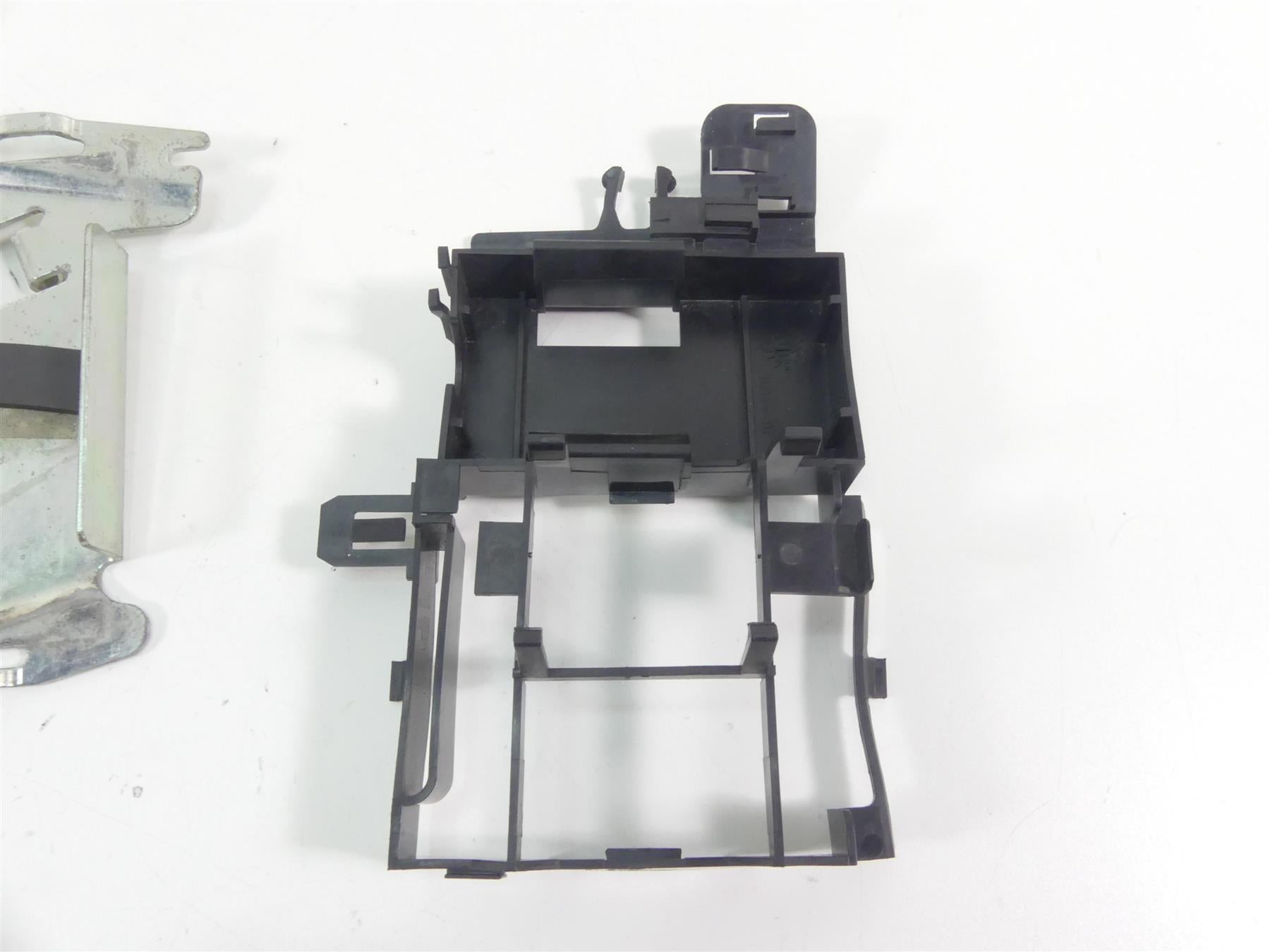 2011 Harley VRSCF Muscle Rod Battery Electric Plastic Holder Stay Set 70473-07 {{ shop.shopifyCountryName }} - Mototech271