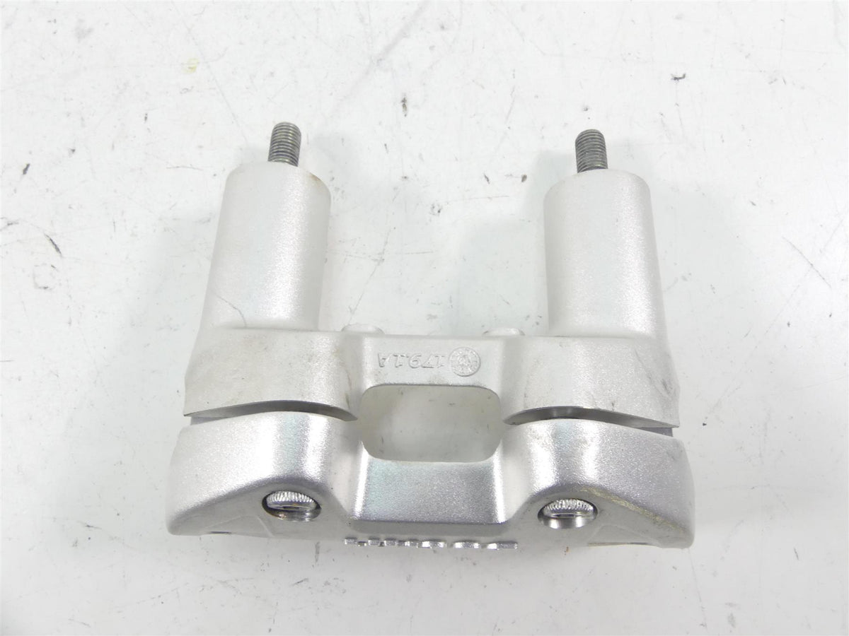 2020 Ducati Multistrada 1260 Enduro Handlebar Holder Riser Clamp 36011792AA {{ shop.shopifyCountryName }} - Mototech271