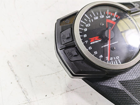 2016 Suzuki GSXR1000 Speedometer Gauges Instrument - Read 34120-47H50 {{ shop.shopifyCountryName }} - Mototech271