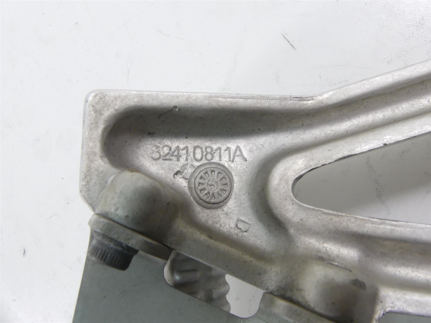 2006 Ducati 999 Biposto Rear Passenger Pillion Footpeg Foot Peg Set 82410811A {{ shop.shopifyCountryName }} - Mototech271