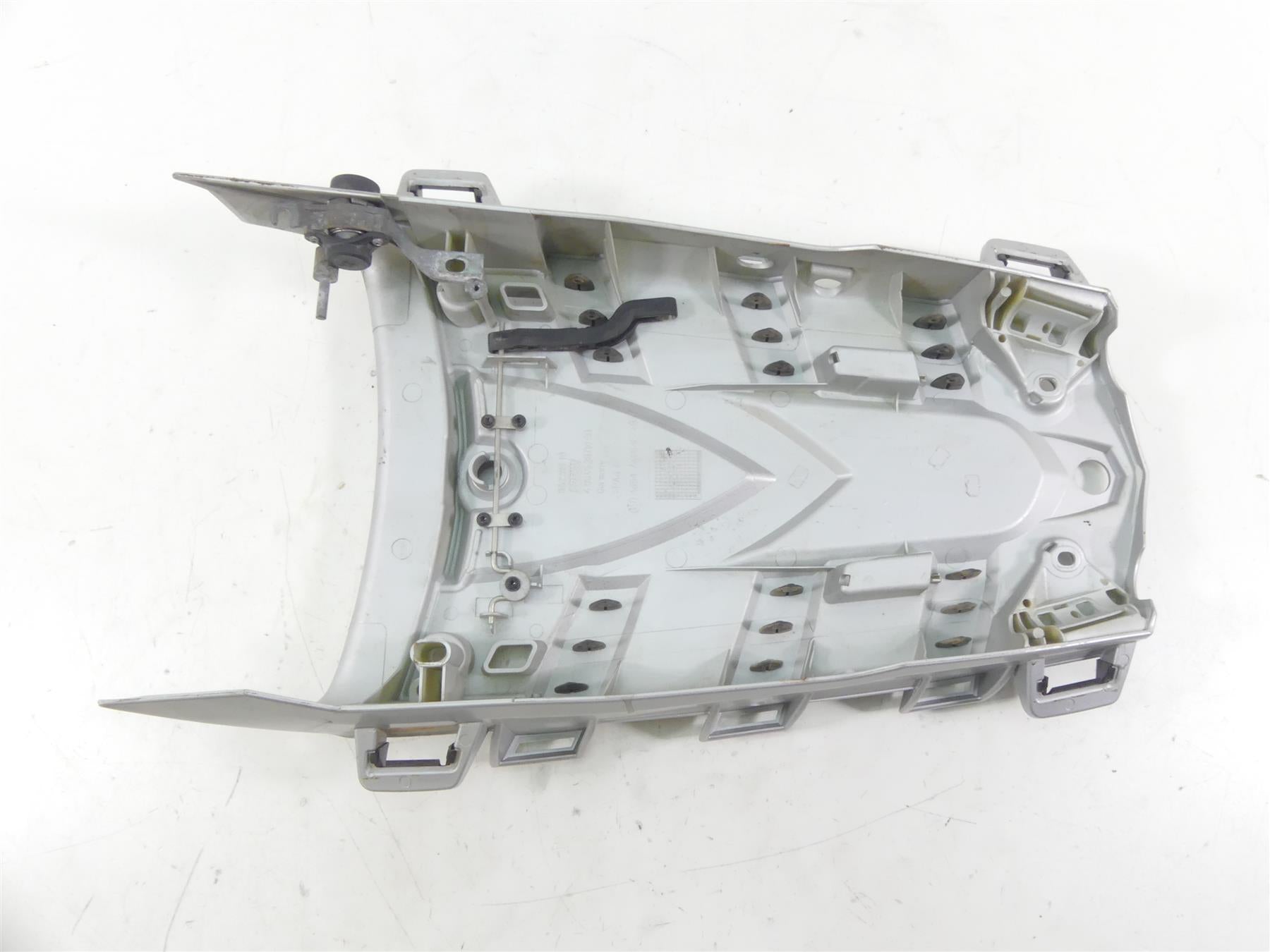 2011 BMW R1200GS K255 Adv Rear Luggage Rack Support Bracket Mount 46547693422 {{ shop.shopifyCountryName }} - Mototech271