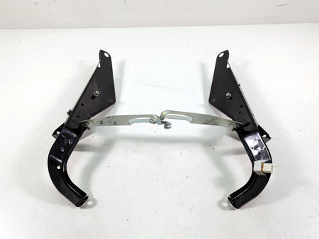 2006 Harley Touring FLHTCUI Electra Glide Front Fairing Mounts 58478-96 58479-96 {{ shop.shopifyCountryName }} - Mototech271