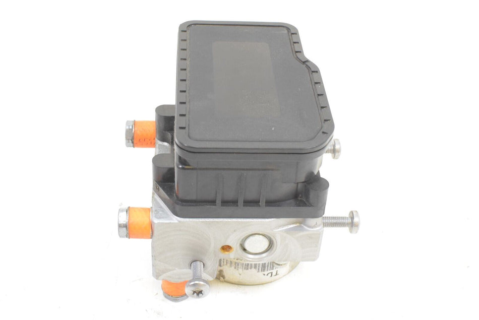 2013 Triumph Speed Triple 1050 R Abs Brake Pump Module T2024104 {{ shop.shopifyCountryName }} - Mototech271