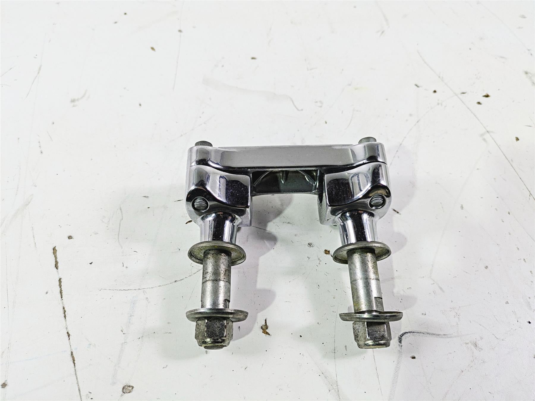 1992 Harley FLSTC Softail Heritage Handlebar Holder Riser Set 56567-86B {{ shop.shopifyCountryName }} - Mototech271