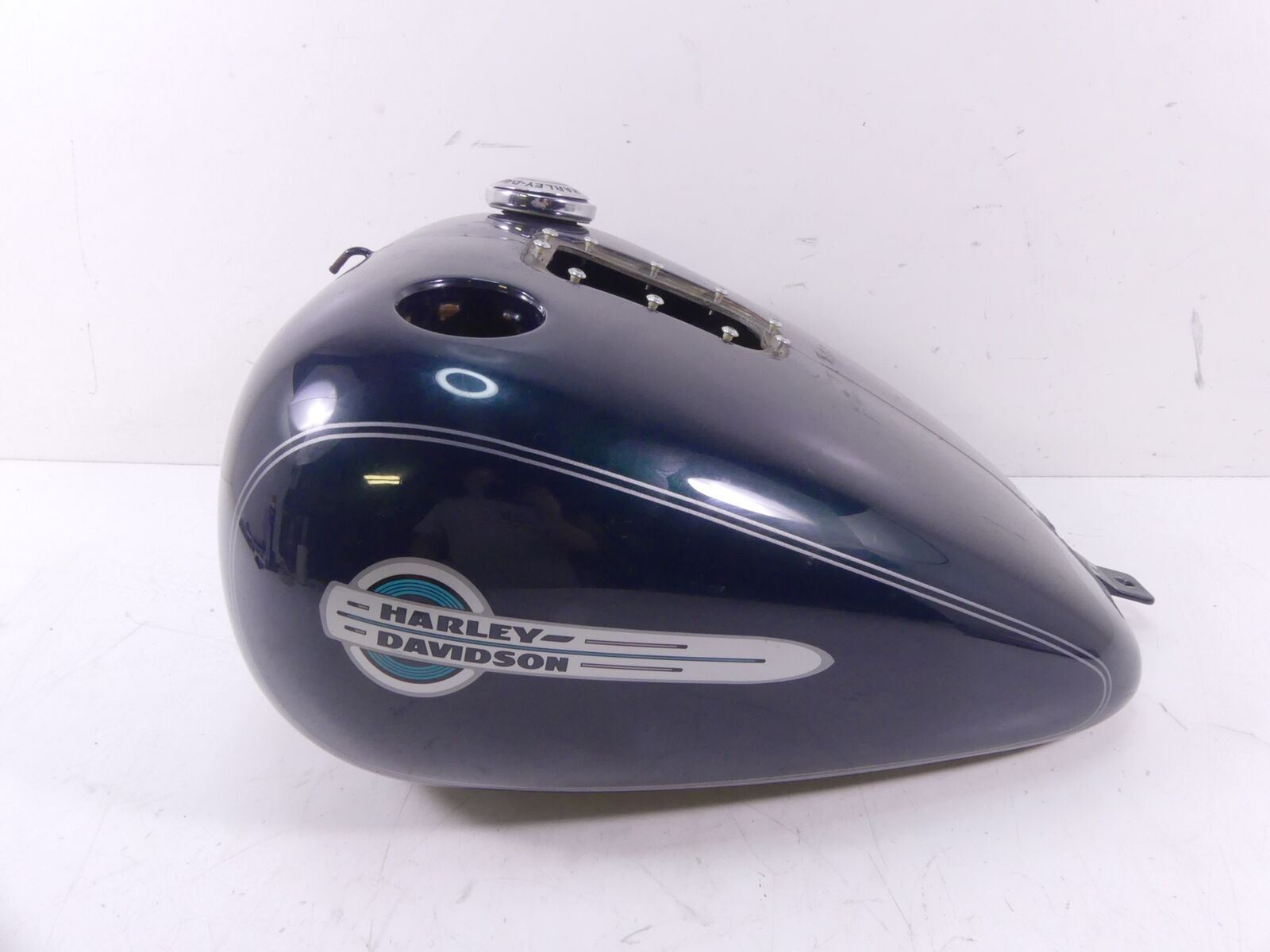 2002 Harley FLSTCI Softail Heritage Fuel Gas Petrol Tank Reservoir -Dent 61625-0 {{ shop.shopifyCountryName }} - Mototech271