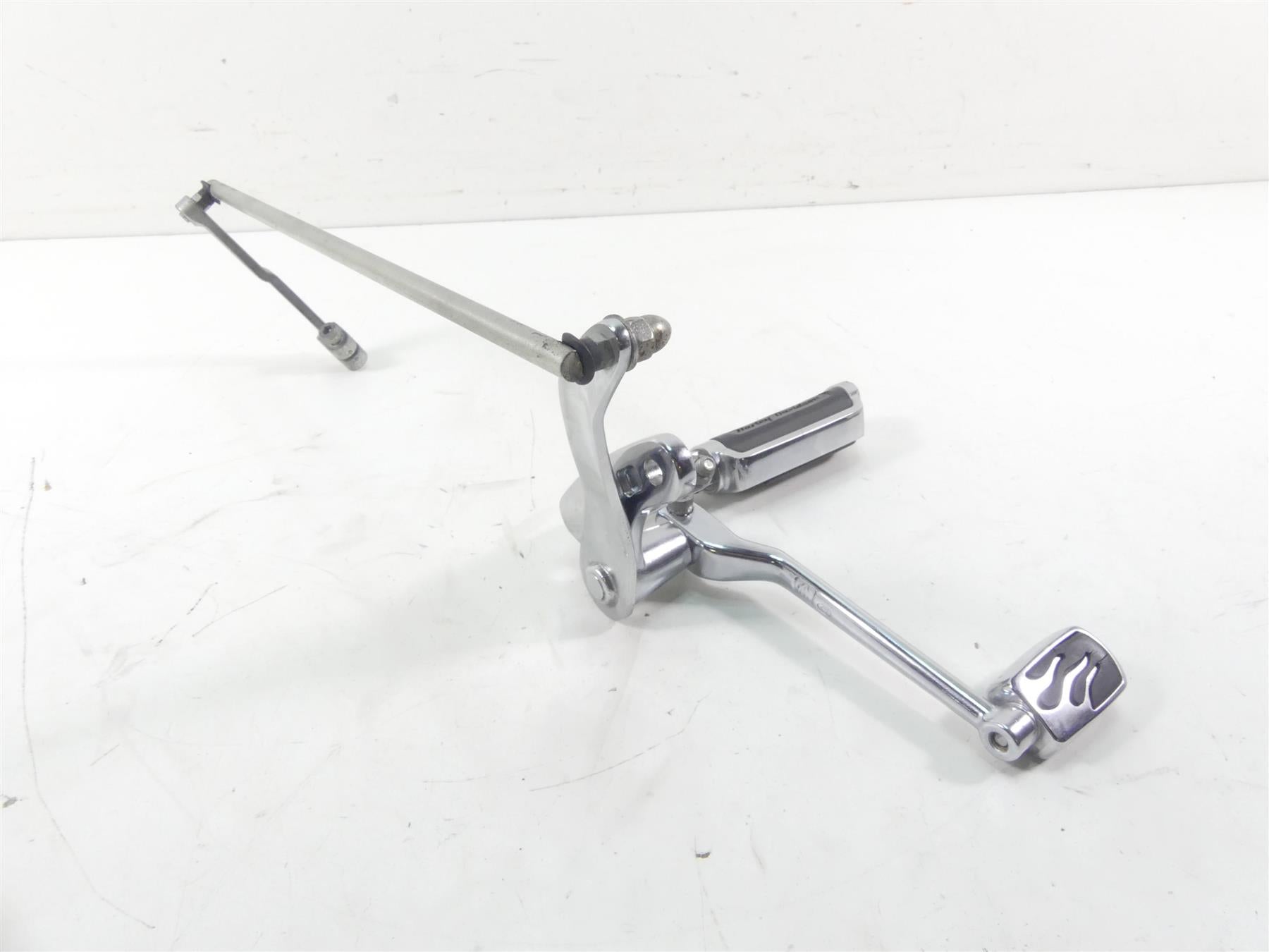 2009 Harley FXDL Dyna Low Rider Left Rider Forward Footpeg & Shifter 33693-03 {{ shop.shopifyCountryName }} - Mototech271