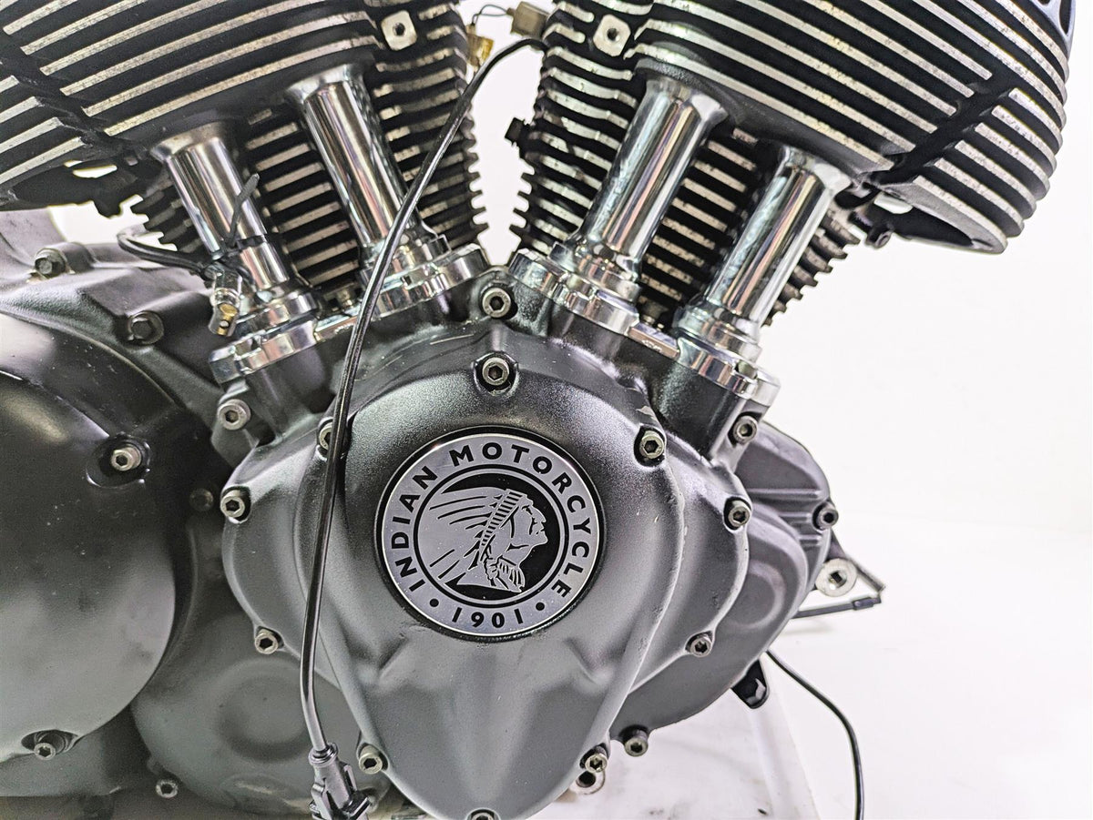 2018 Indian Springfield Dark Horse Engine Transmission 111ci - For Parts 2208414 {{ shop.shopifyCountryName }} - Mototech271