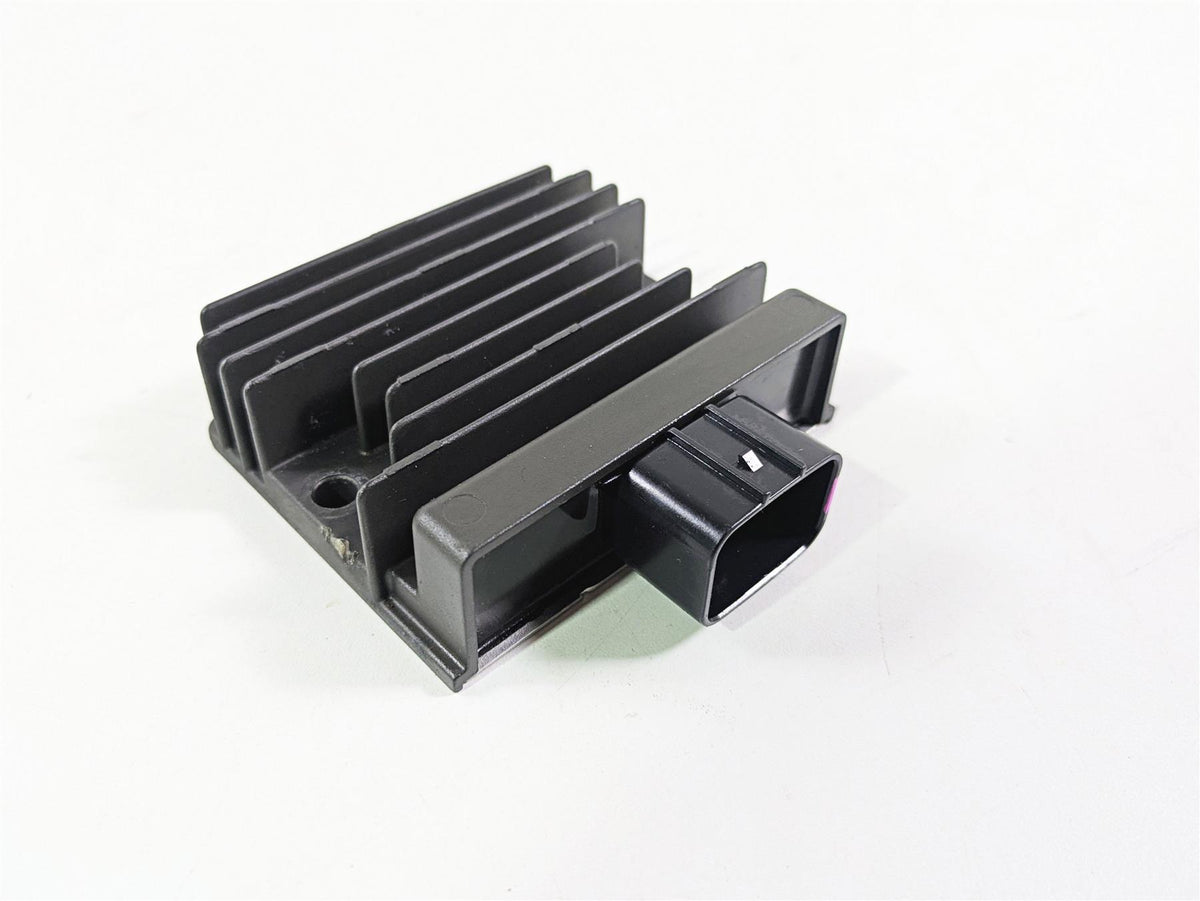 2020 Kawasaki Z900 ZR900 Rectifier Voltage Regulator SH868BA 21066-0753 {{ shop.shopifyCountryName }} - Mototech271