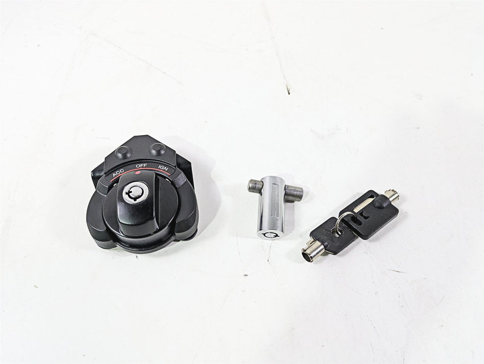 2006 Harley VRSCR Street V-Rod Ignition Switch Key Lock Set 71404-06 {{ shop.shopifyCountryName }} - Mototech271