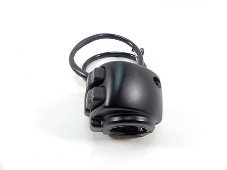 2020 Harley Softail FXST Standard Right Hand Start Stop Control Switch 71500462 {{ shop.shopifyCountryName }} - Mototech271