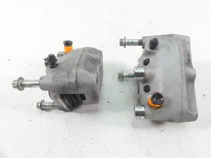 2005 Harley Touring CVO FLHTCSE Electra Glide Front Brake Caliper Set 44382-99C