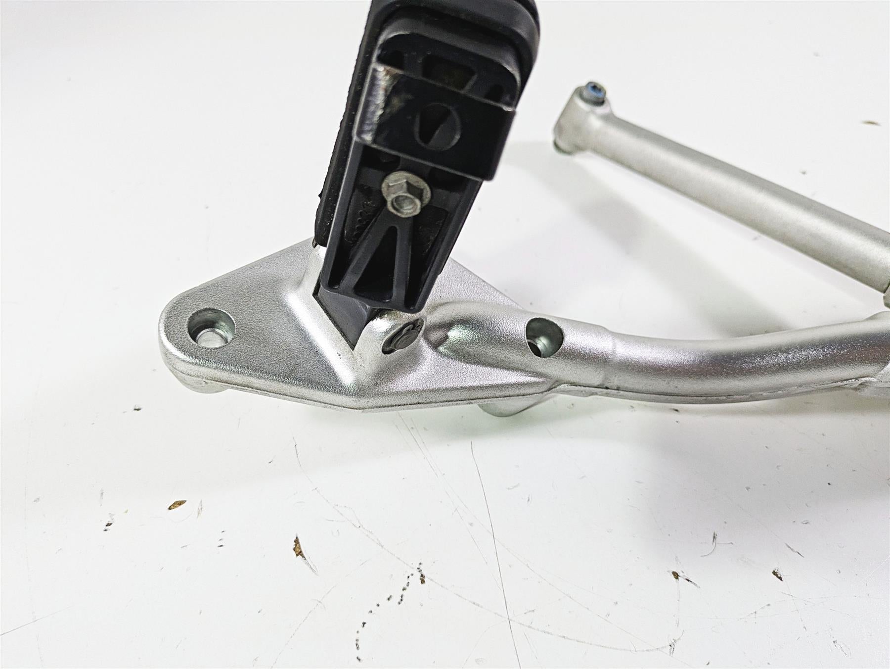 2016 Moto Guzzi Stelvio 1200 8V NTX Left Foot Peg Foot Rest + Mount Set 883103 {{ shop.shopifyCountryName }} - Mototech271