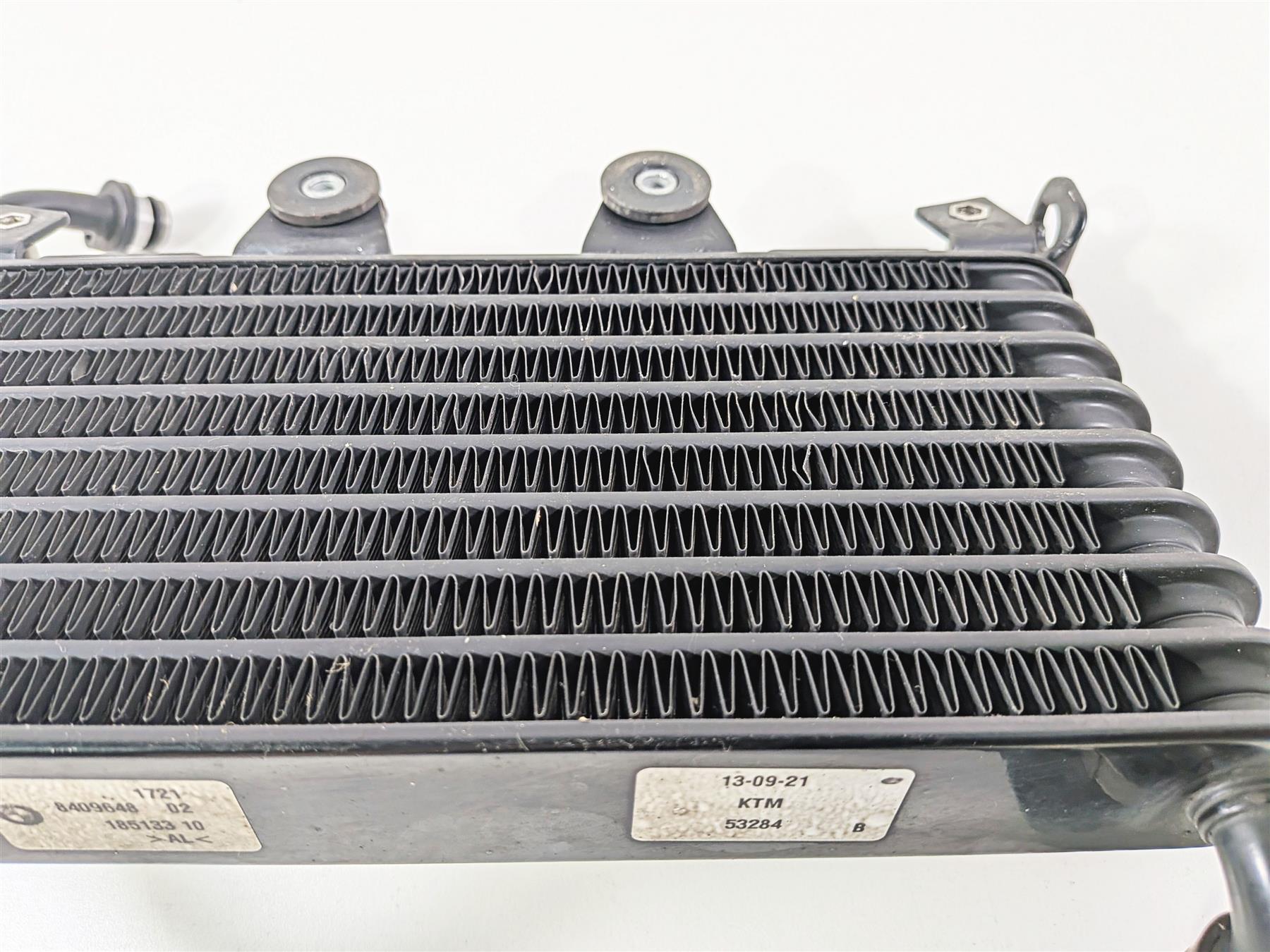 2023 BMW R nineT Scrambler K23 Oil Cooler & Lines 17218409648 {{ shop.shopifyCountryName }} - Mototech271