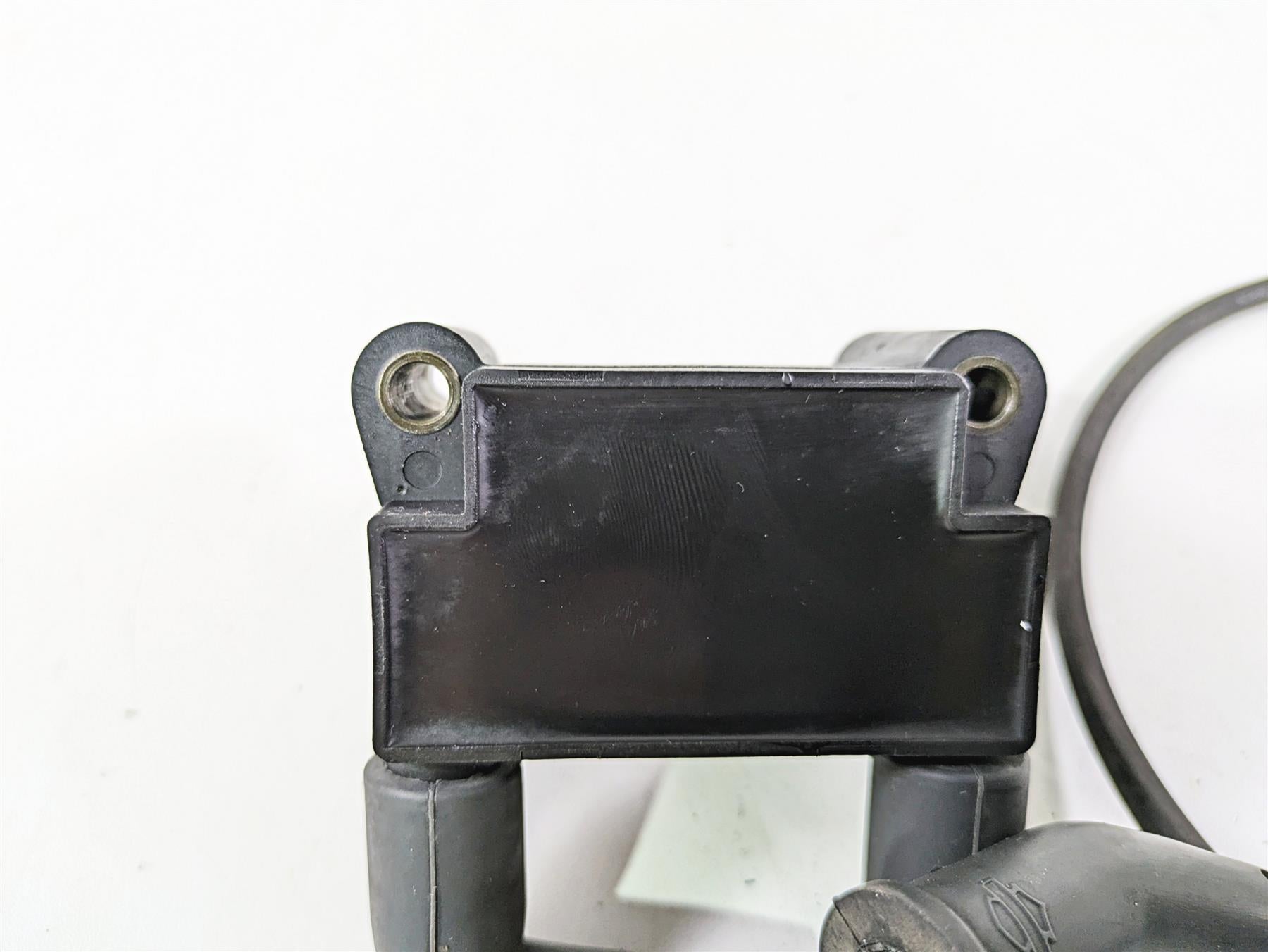 2010 Harley Touring FLHX Street Glide Ignition Coil Wires Plugs 31696-07A {{ shop.shopifyCountryName }} - Mototech271