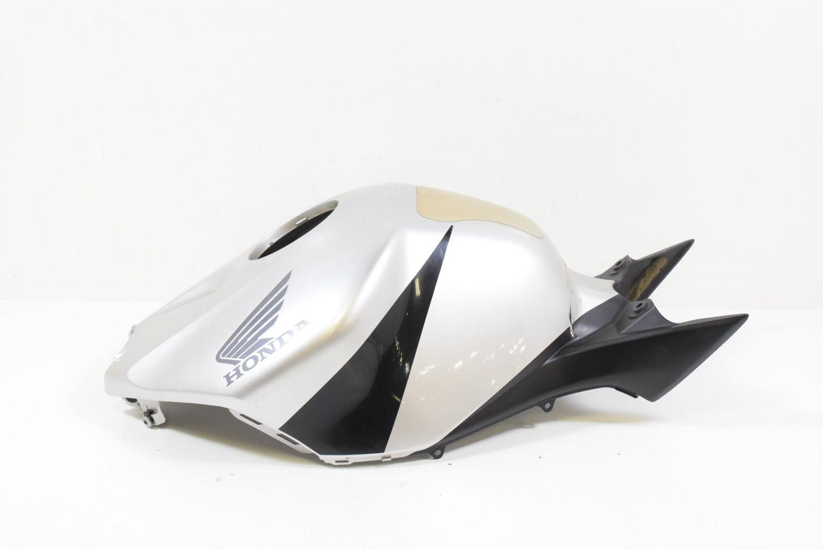 2004 Honda CBR1000RR CBR1000 RR OEM Upper Tank Cover Fairing NICE 83150-MEL-A00 {{ shop.shopifyCountryName }} - Mototech271