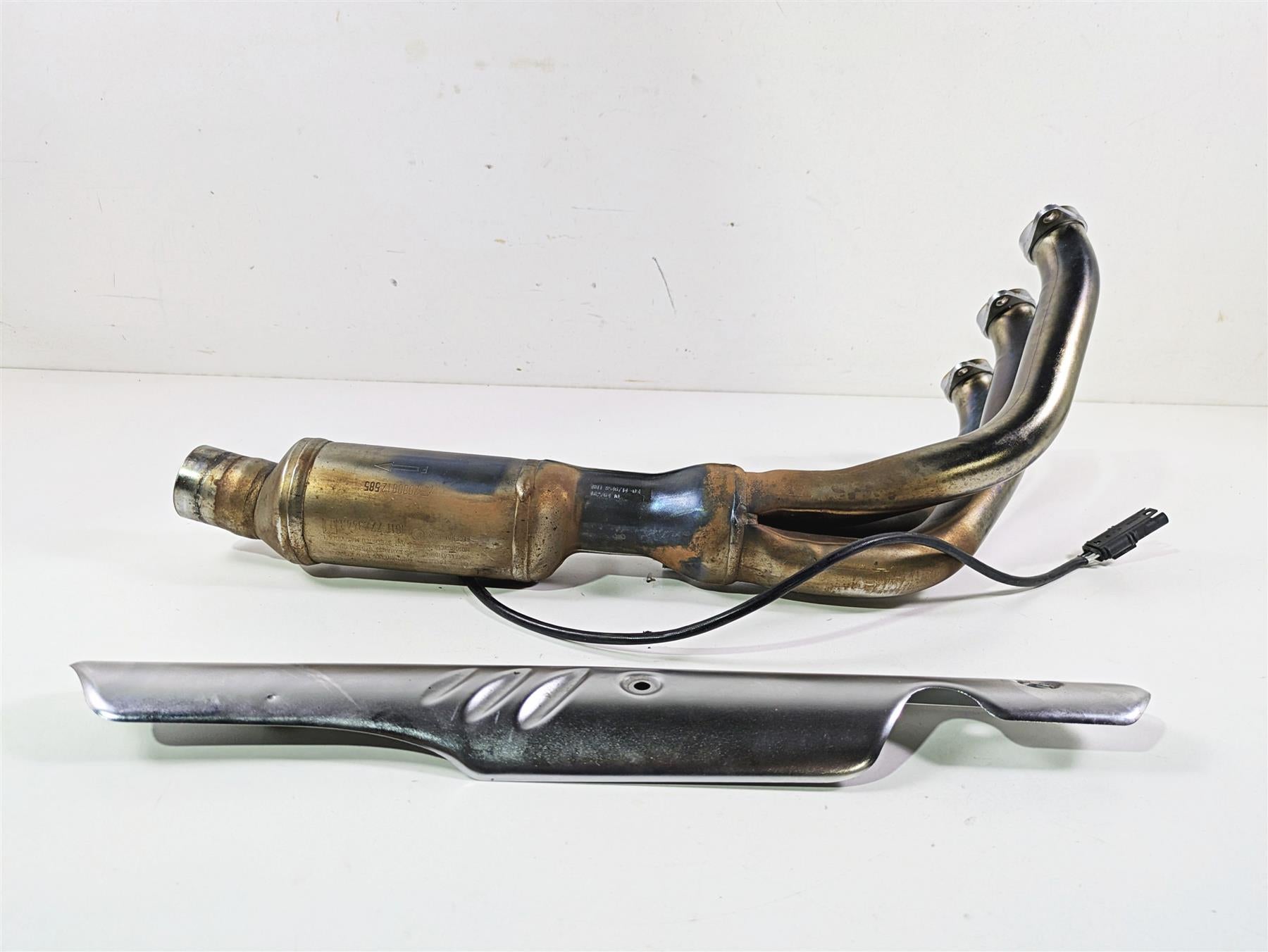 2014 BMW K1600 GTL K48 Left Exhaust Header Manifold + Heat Shield 18518546714 {{ shop.shopifyCountryName }} - Mototech271