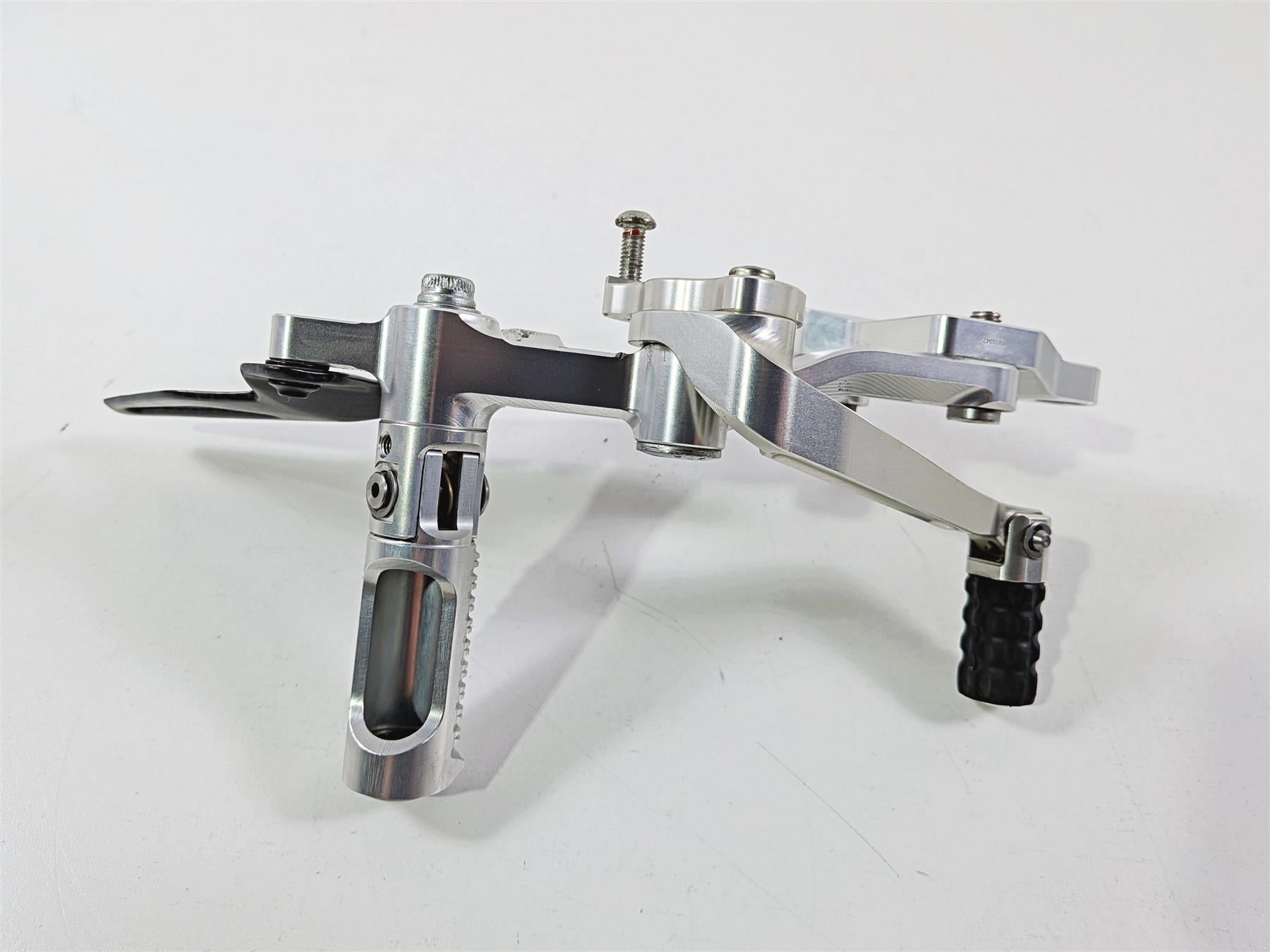 2019 Ducati Panigale V4S V4 S Corse Left Rizoma Foot Peg Shifter Rear Set 1938093 {{ shop.shopifyCountryName }} - Mototech271