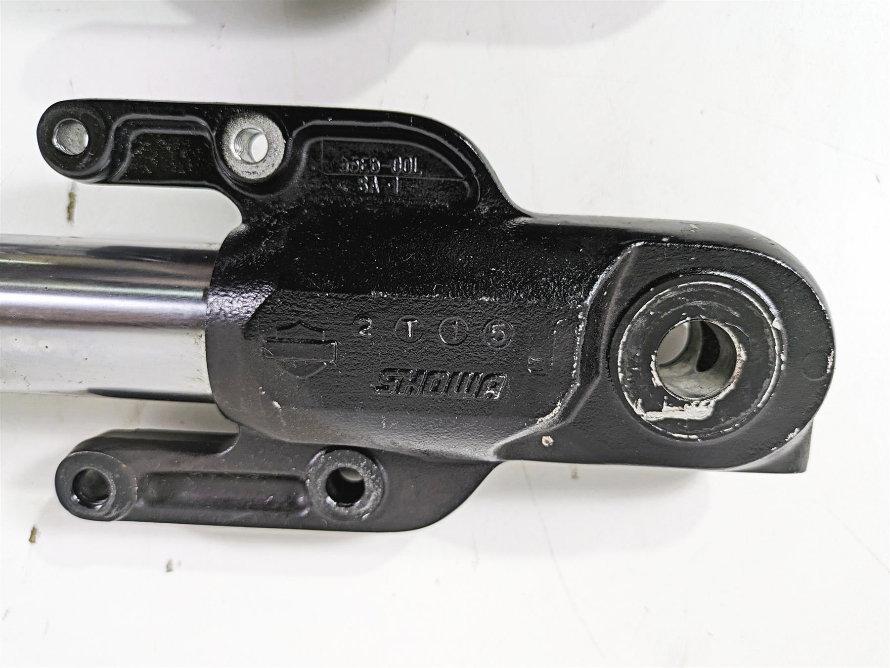 2013 Harley VRSCDX Night Rod Sp Showa Front Fork Leg Set READ 45400003 45400004 {{ shop.shopifyCountryName }} - Mototech271