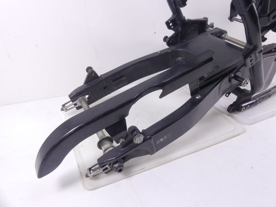 2013 Triumph America EFI Straight Main Frame Chassis Slvg + Swingarm T2076043 {{ shop.shopifyCountryName }} - Mototech271