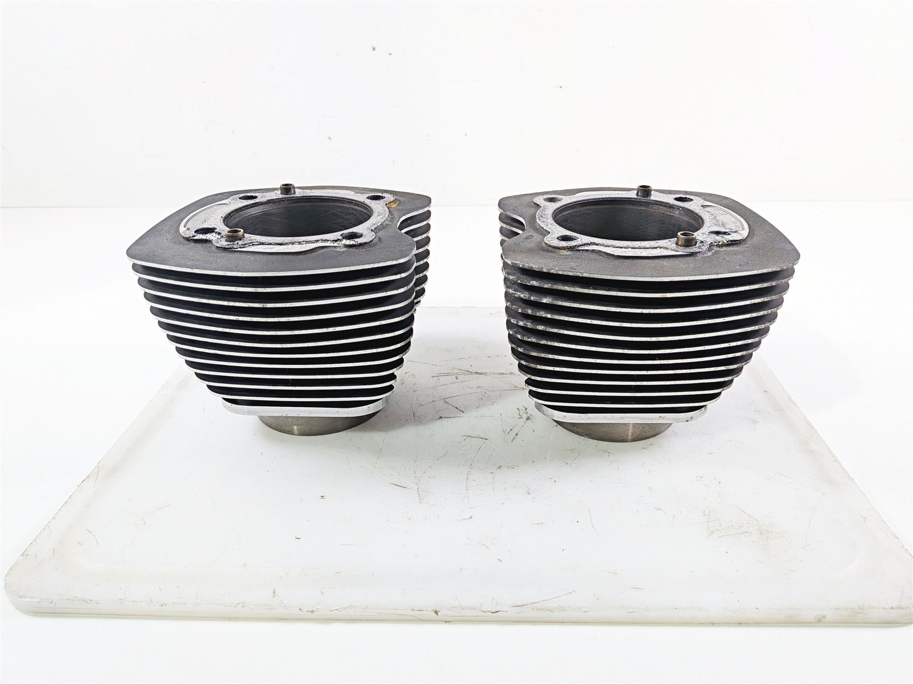 2014 Harley FXDL Dyna Low Rider Cylinder Jug Barrel 103ci Set 16547-99A {{ shop.shopifyCountryName }} - Mototech271