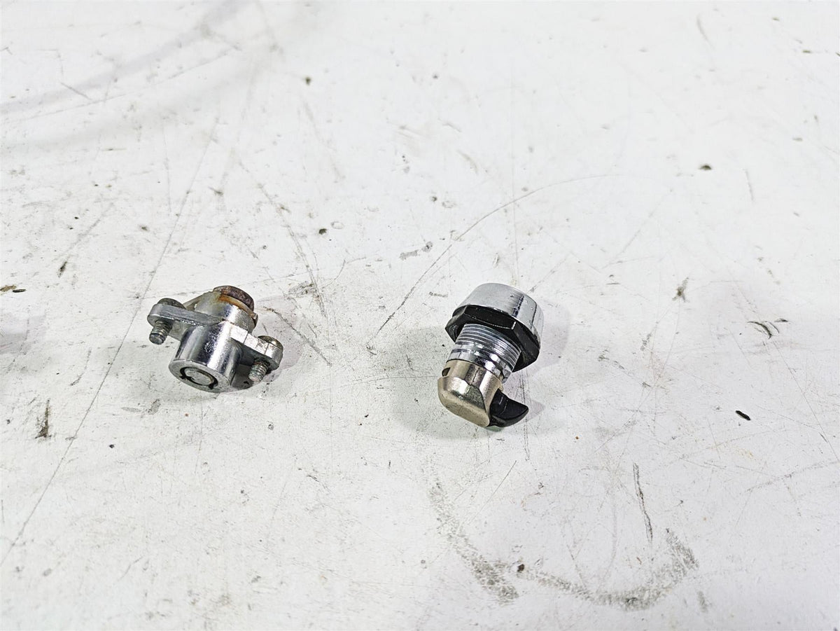2003 Harley Touring FLHTCUI 100TH E-Glide Ignition Switch Key Lock Set 71640-99 {{ shop.shopifyCountryName }} - Mototech271