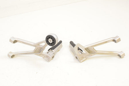 2016 BMW R1200R R1200 R K53 Passenger Footpeg Foot Peg Rest SET 46718540799 {{ shop.shopifyCountryName }} - Mototech271