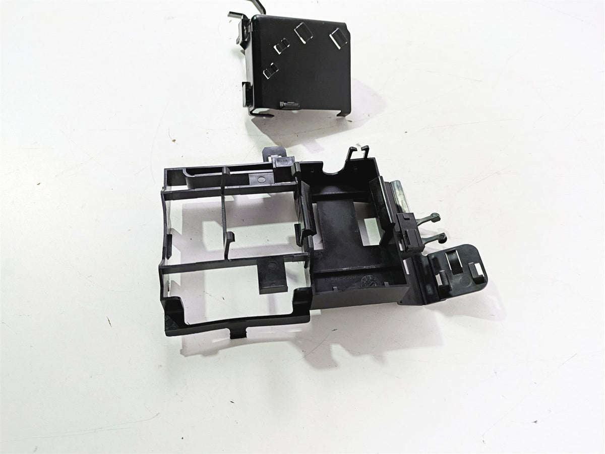2010 Harley VRSCF Muscle Rod All Electric Plastic Holder In Set 70393-07 {{ shop.shopifyCountryName }} - Mototech271