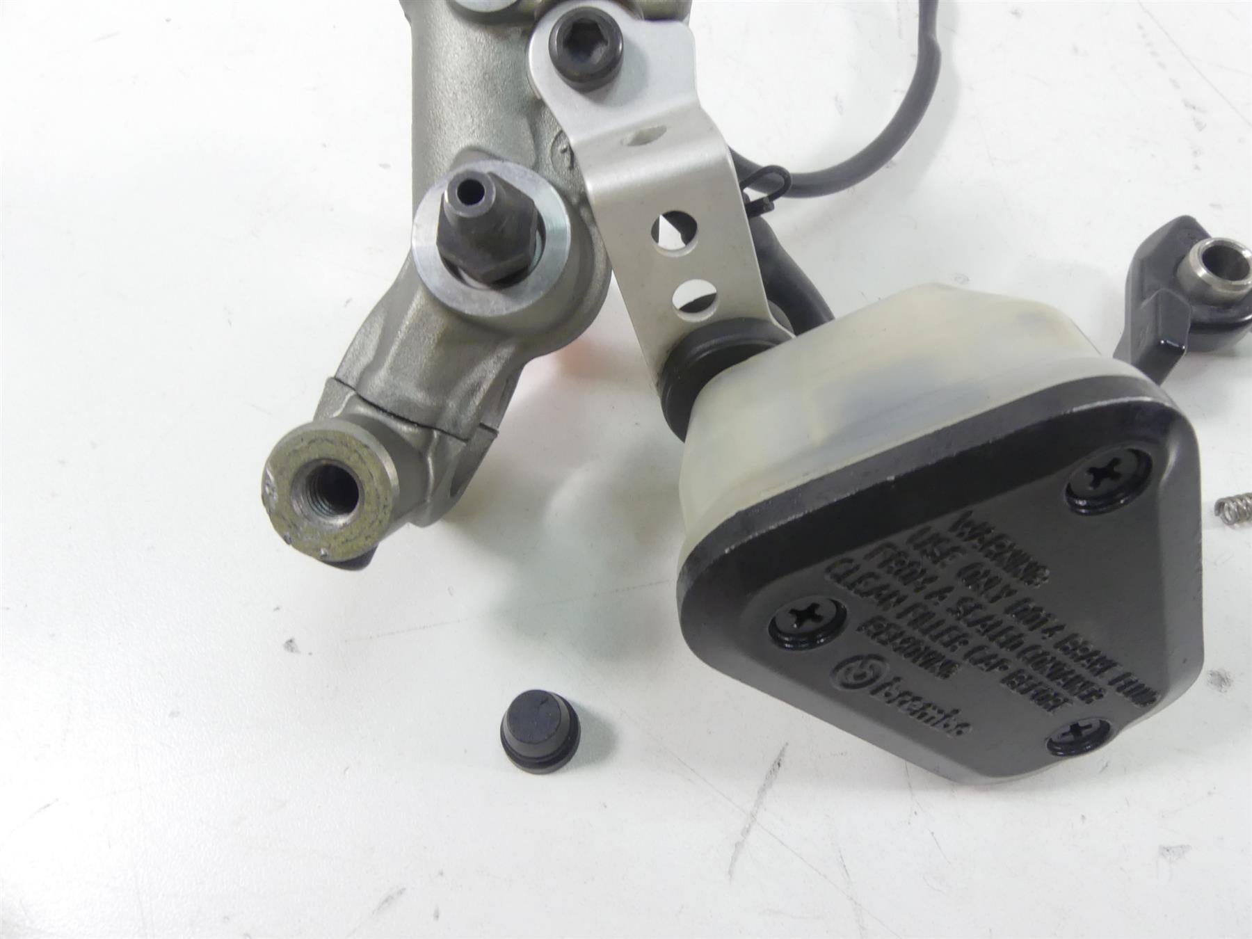 2013 Ducati Streetfighter 848 Brembo Radial Clutch Master Cylinder 63040483A {{ shop.shopifyCountryName }} - Mototech271