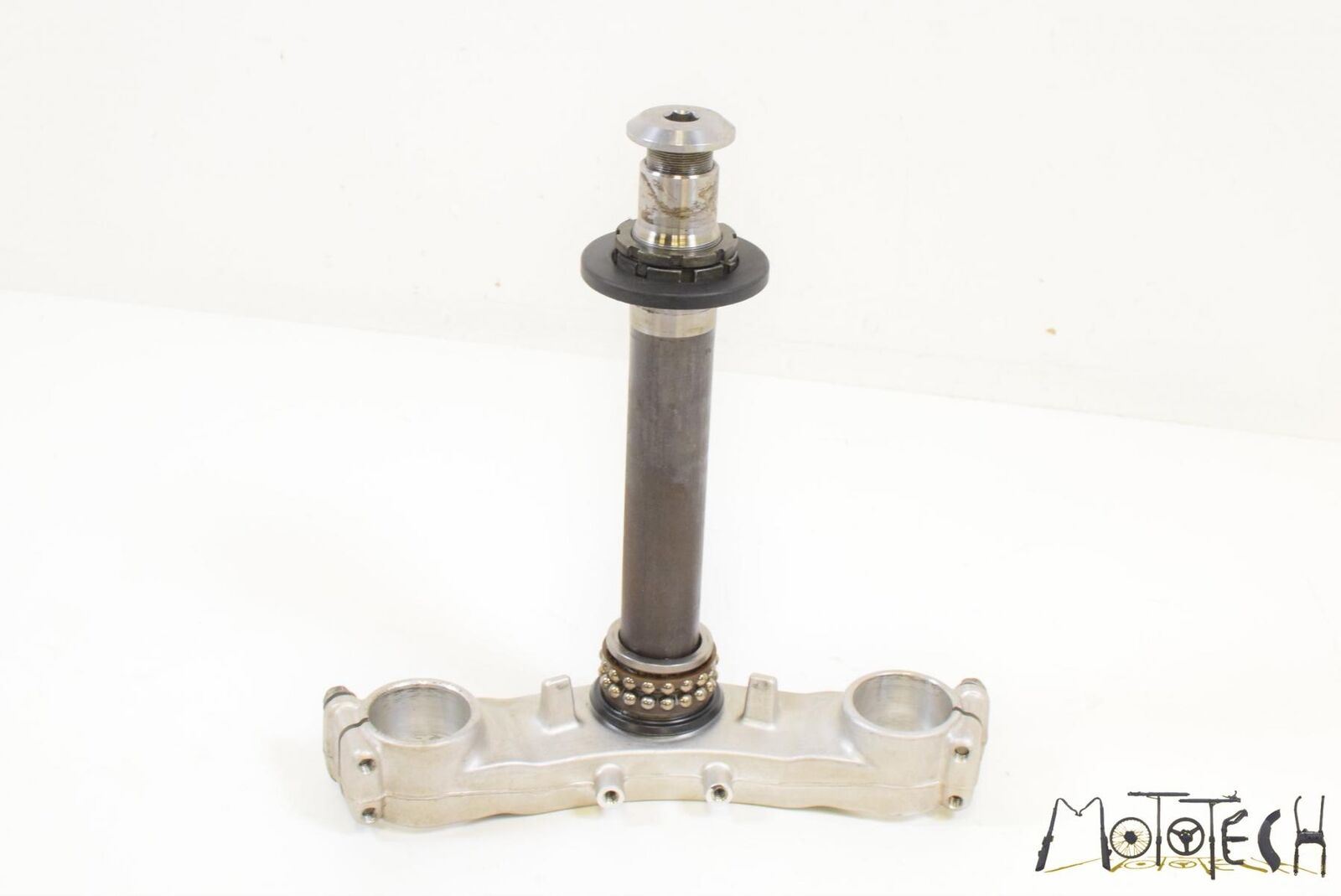 2005 Kawasaki ZZR1200 ZX1200 Ninja Lower Triple Tree Steering Clamp 44037-0008 {{ shop.shopifyCountryName }} - Mototech271