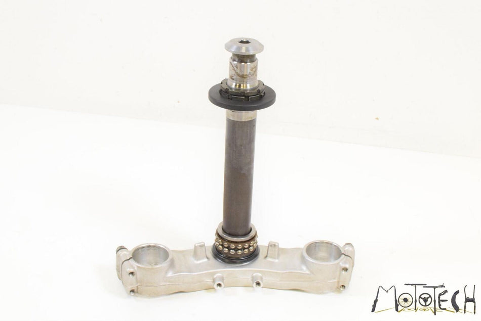 2005 Kawasaki ZZR1200 ZX1200 Ninja Lower Triple Tree Steering Clamp 44037-0008 {{ shop.shopifyCountryName }} - Mototech271