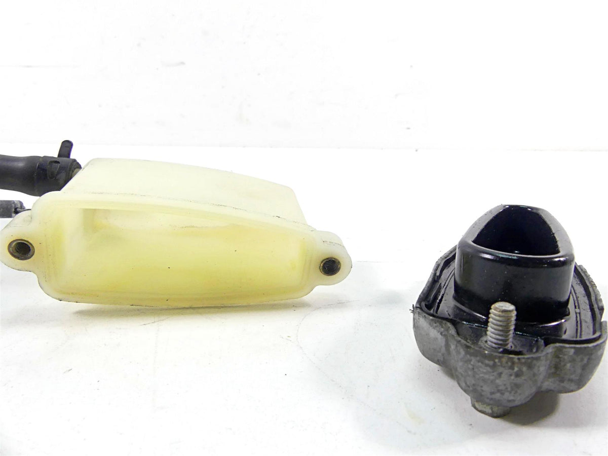 2015 Harley VRSCF Muscle V-Rod Rear Brake Master Cylinder - Read 44740-06A {{ shop.shopifyCountryName }} - Mototech271