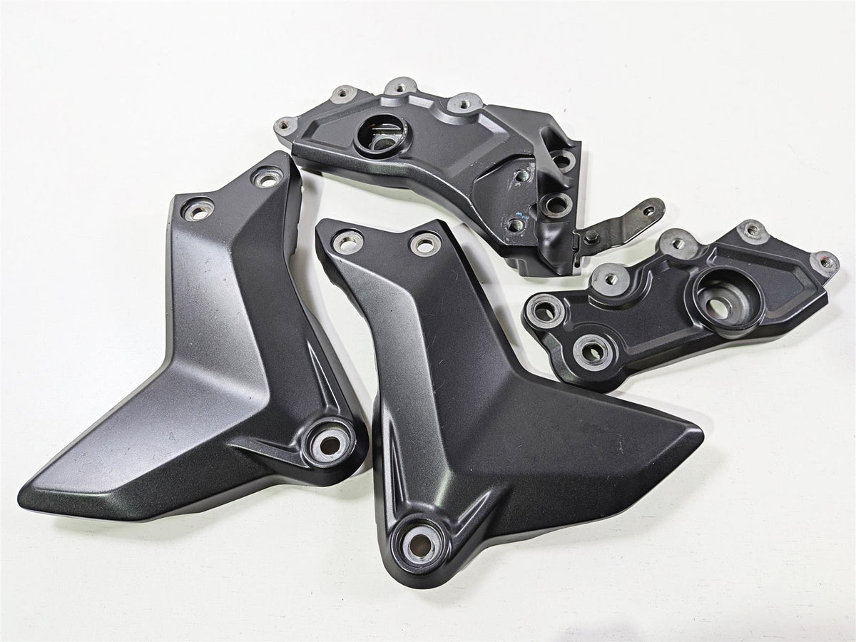 2025 Yamaha YZF R7 Side Frame Foot Peg Mount Cover Set BEB-274A4-00 BEB-274A3-00 {{ shop.shopifyCountryName }} - Mototech271