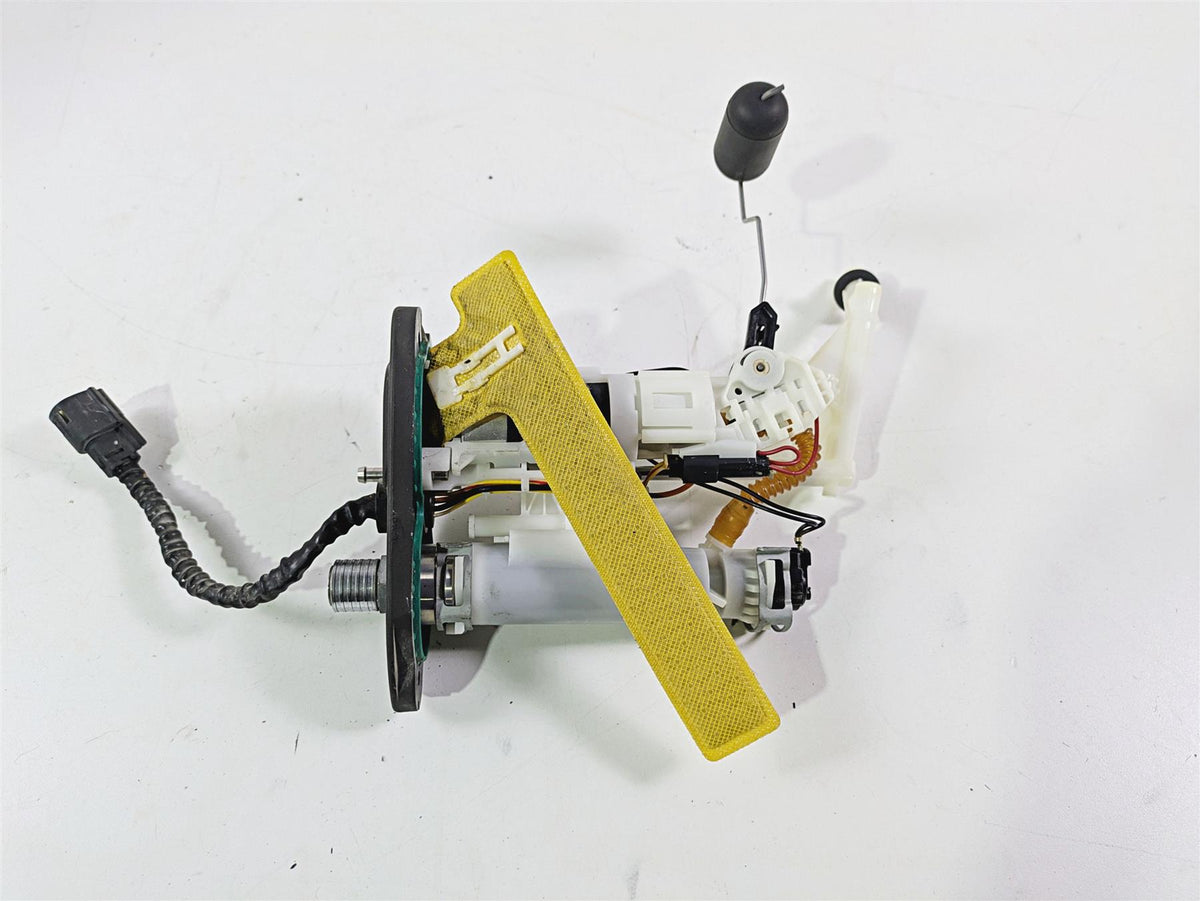 2020 Harley Softail FXST Standard Fuel Gas Petrol Pump - 12k Tested 61200043 {{ shop.shopifyCountryName }} - Mototech271