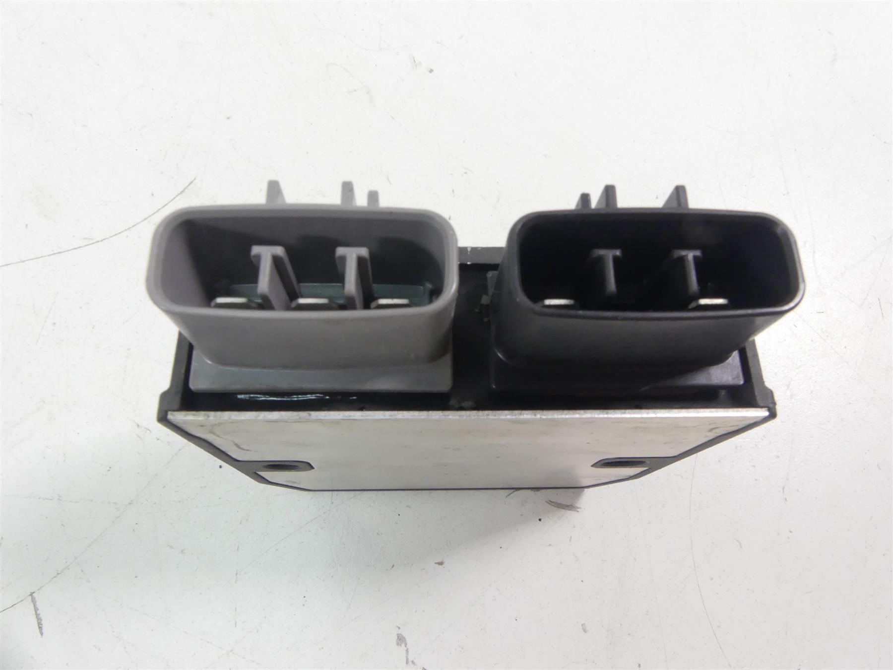 2017 Ducati Monster 1200 S Rectifier Voltage Regulator 54040321A SH821AA {{ shop.shopifyCountryName }} - Mototech271