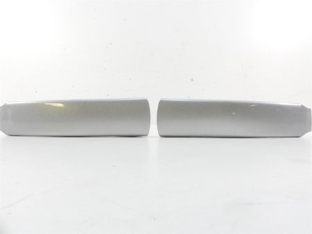 2009 Harley FLHTCU SE4 CVO E-Glide Fender Saddlebag Trim Filler Set 91638-09CZB {{ shop.shopifyCountryName }} - Mototech271