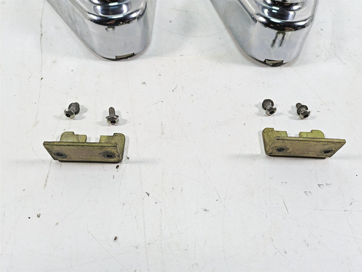 2000 Harley FXSTS Softail Springer Kuryakyn Chrome Rear Axle Cover Set 8202 {{ shop.shopifyCountryName }} - Mototech271