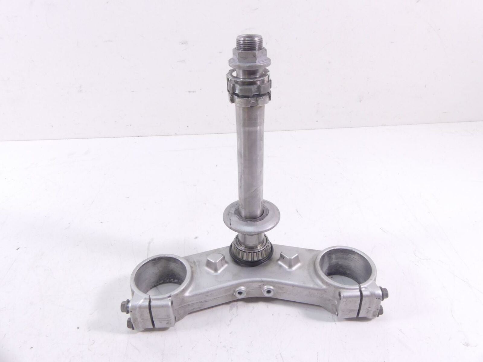 2012 Yamaha XT1200 Super Tenere Lower Triple Tree Yoke 57mm 23P-23340-00-00 {{ shop.shopifyCountryName }} - Mototech271