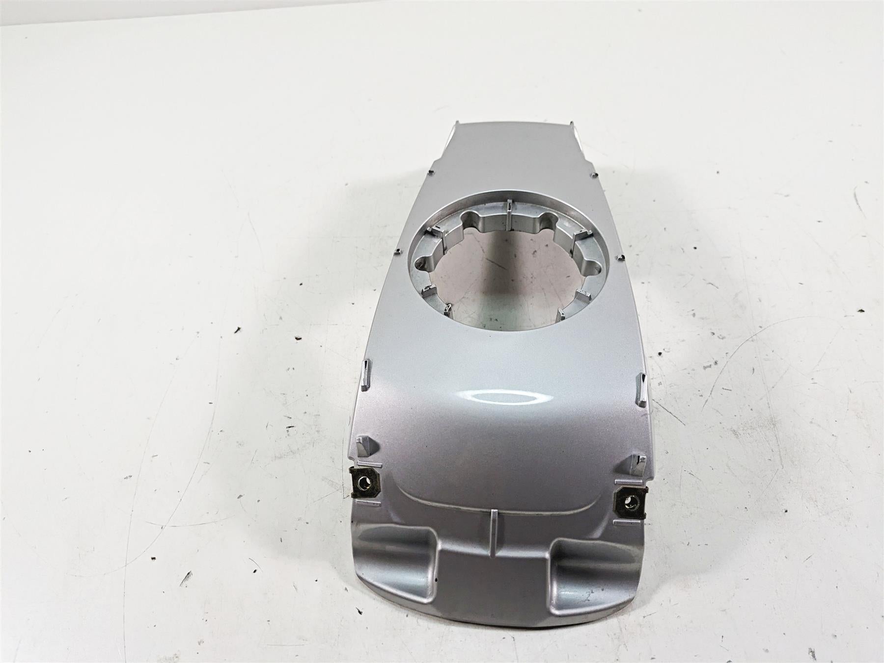 2007 BMW R1200RT K26 Center Tank Cover Fairing Cover 46637681150 46637682975 {{ shop.shopifyCountryName }} - Mototech271